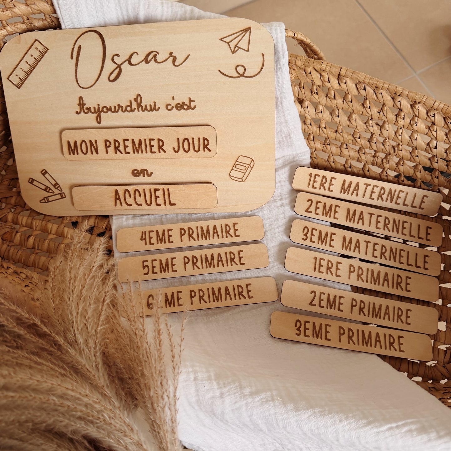 Panneau de rentrée scolaire personnalisable en bois