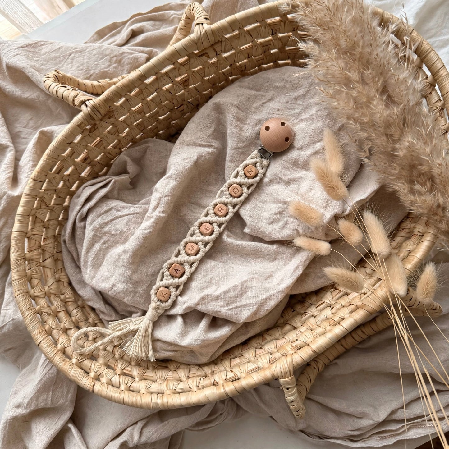 Attache tétine personnalisé écru  🧸